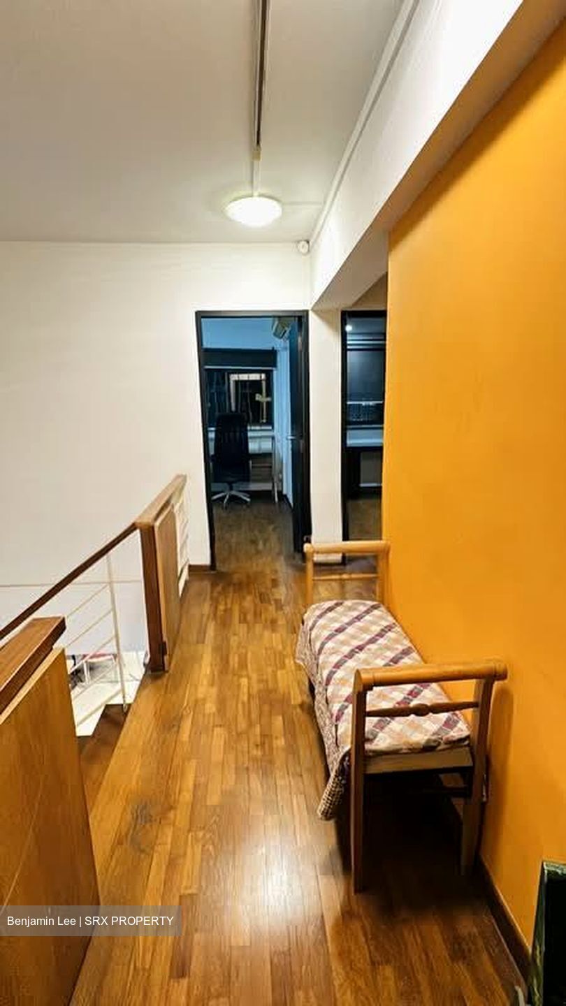 Blk 335 Jurong East Avenue 1 (Jurong East), HDB Executive #537235441